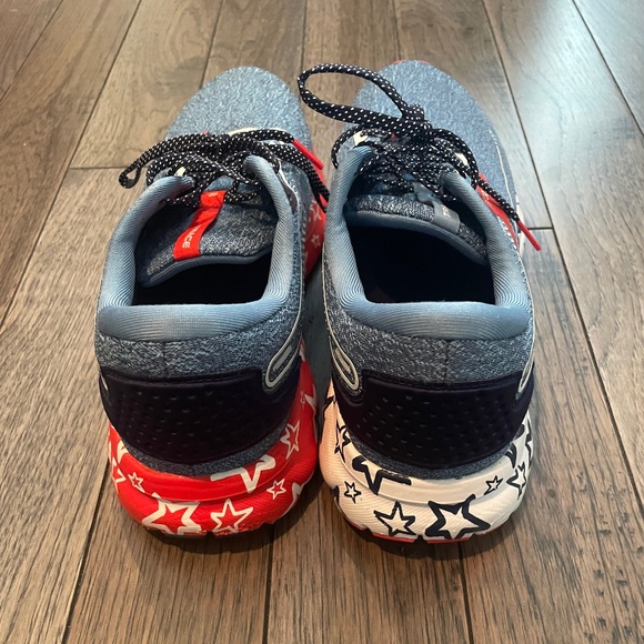 *SOLD* Brooks Men’s Trace 2 Neutral Running Shoe - Picture 2 of 3